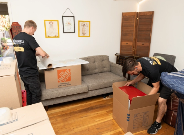 Mover packing items